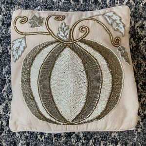 PIER1 throw pillow pumpkin